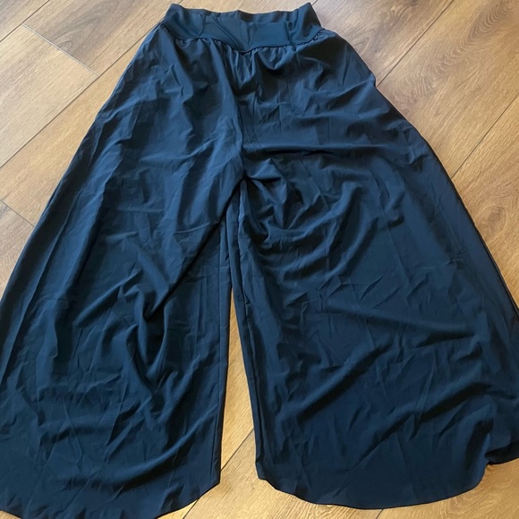 HALARA Breezeful High Waisted Palazzo Flowy Split Wide Leg Quick Dry Pants (M) - Picture 6 of 7